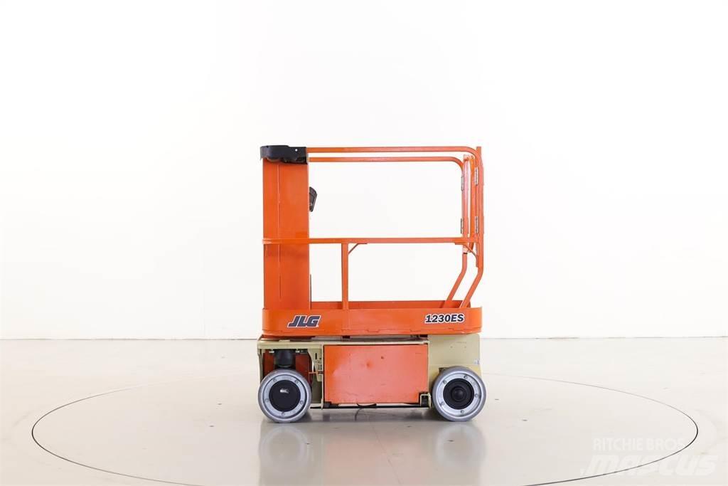JLG 1230ES Søjlelifte