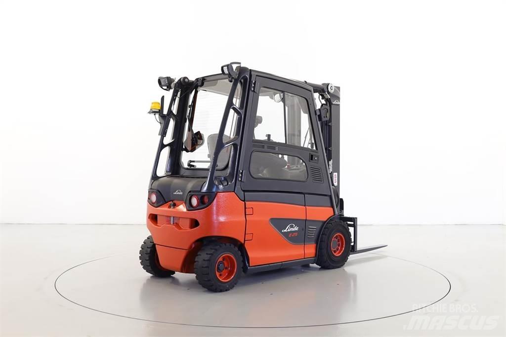 Linde E25-01 387 El gaffeltrucks