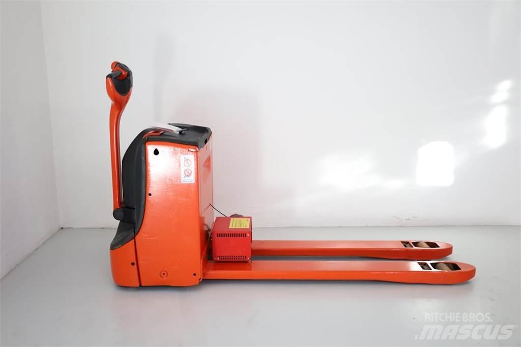 Linde T-18 El-palleløftere