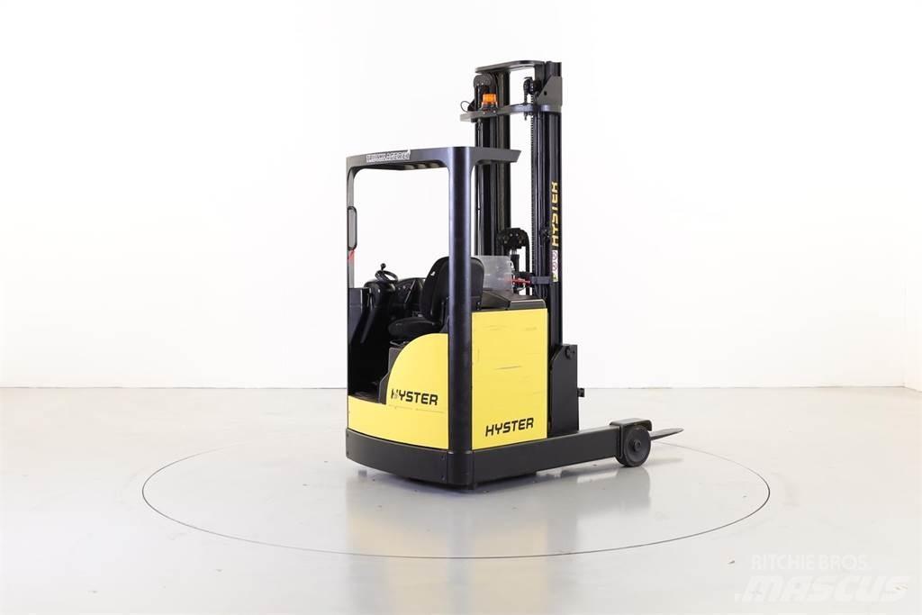 Yale MR16 Reachtruck