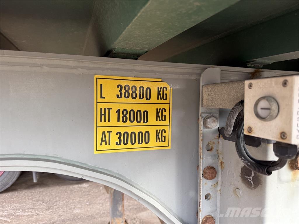 Kel-Berg 65 m3. Semi-trailer med tip