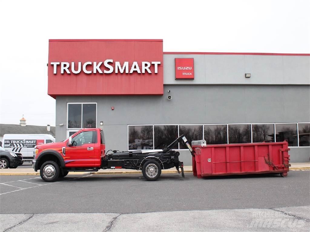Ford F550 Lastbiler med containerramme / veksellad