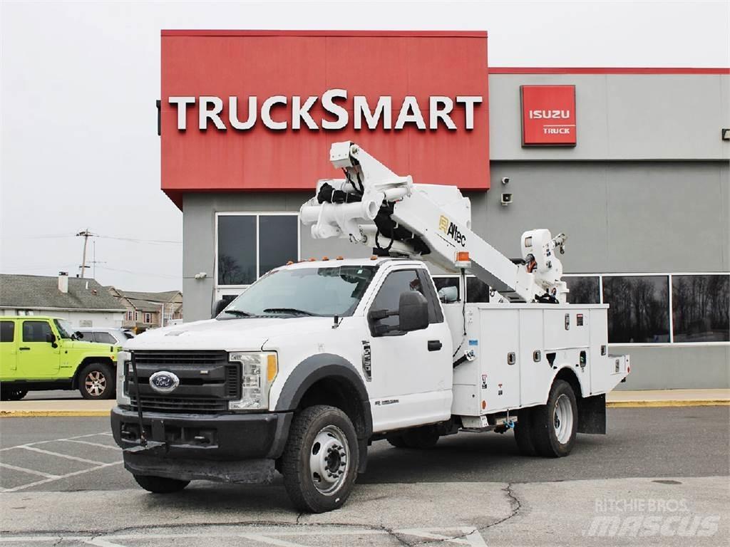 Ford F550 Lastbilmonterede lifte