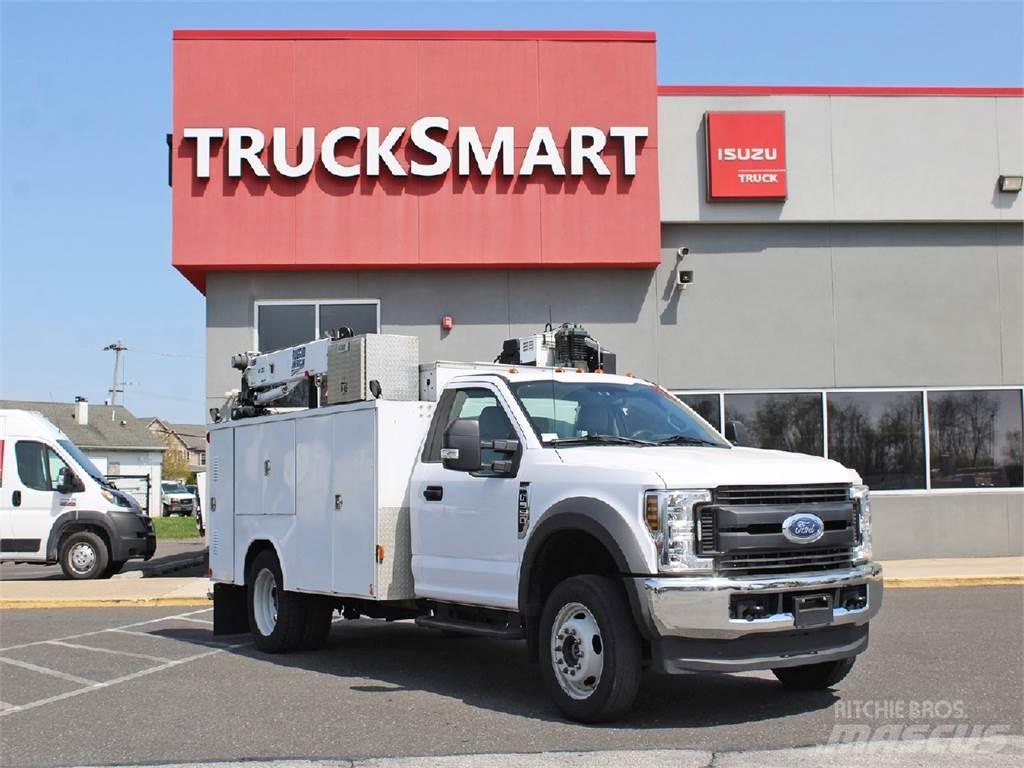 Ford F550 Lastbil med kran