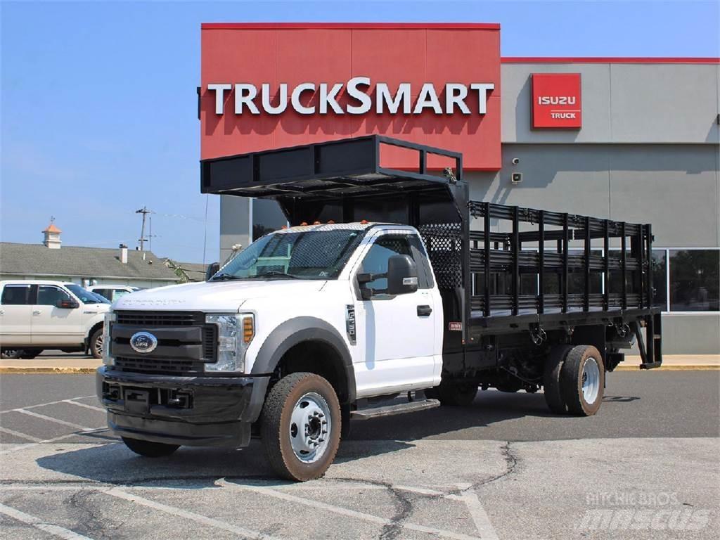 Ford F550 Lastbil med lad/Flatbed