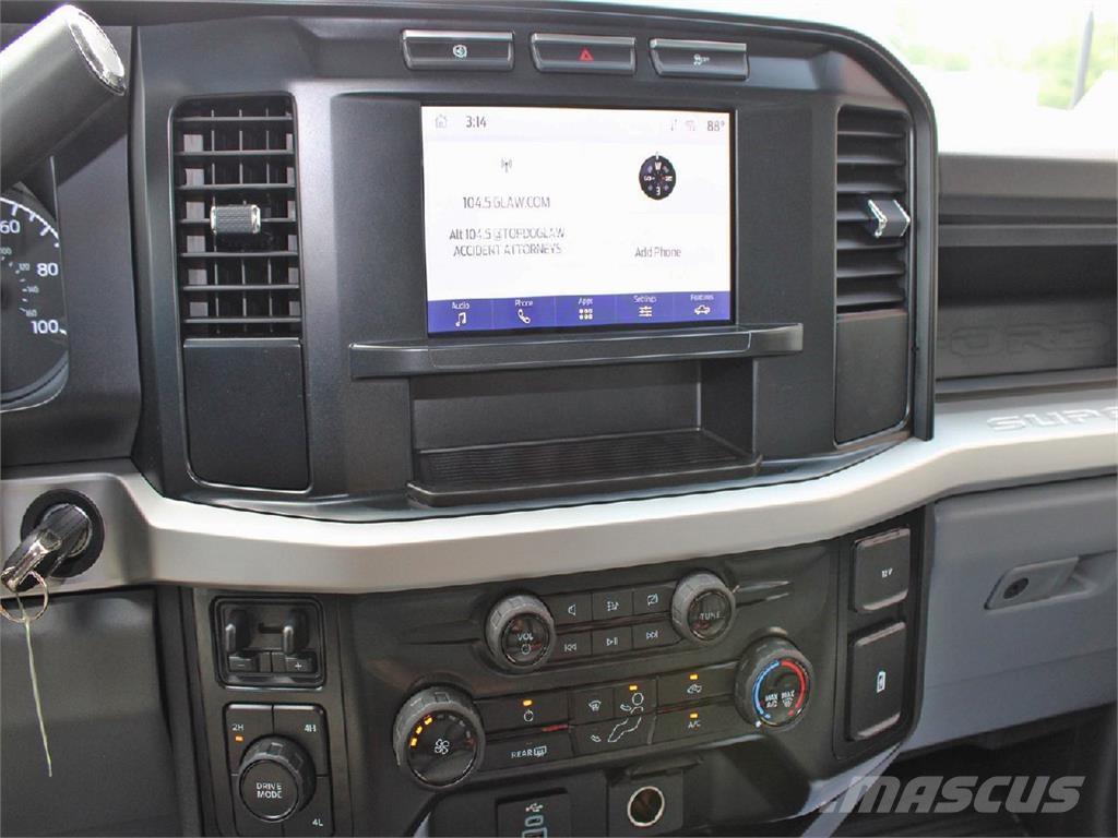 Ford F550 Lastbiler med containerramme / veksellad