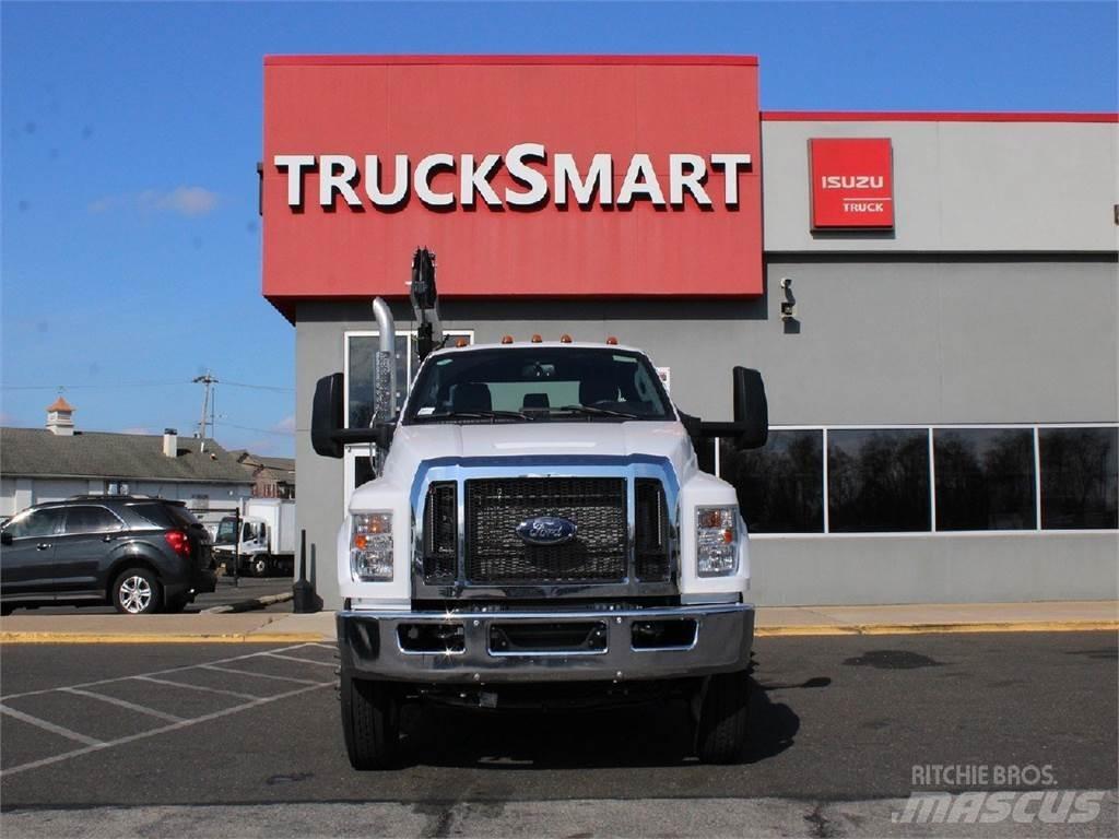 Ford F750 Lastbil med kran