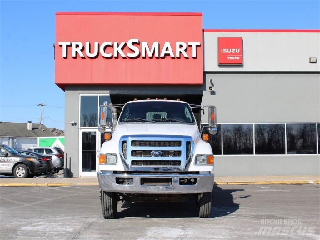 Ford F750 Lastbiler med tip