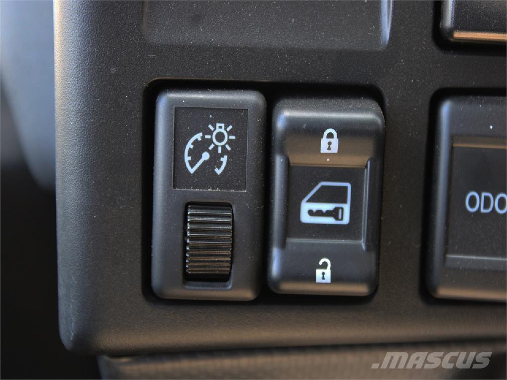 Isuzu NPR-HD Lastbiler med containerramme / veksellad