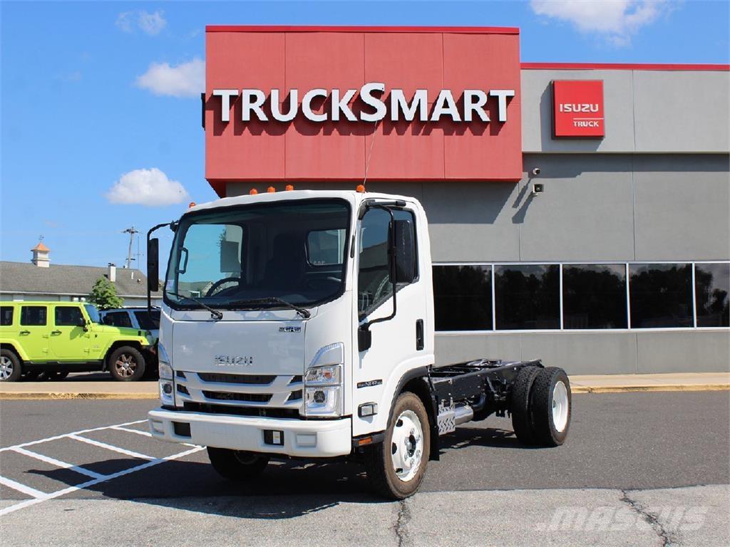 Isuzu NPR-HD Lastbiler med tip