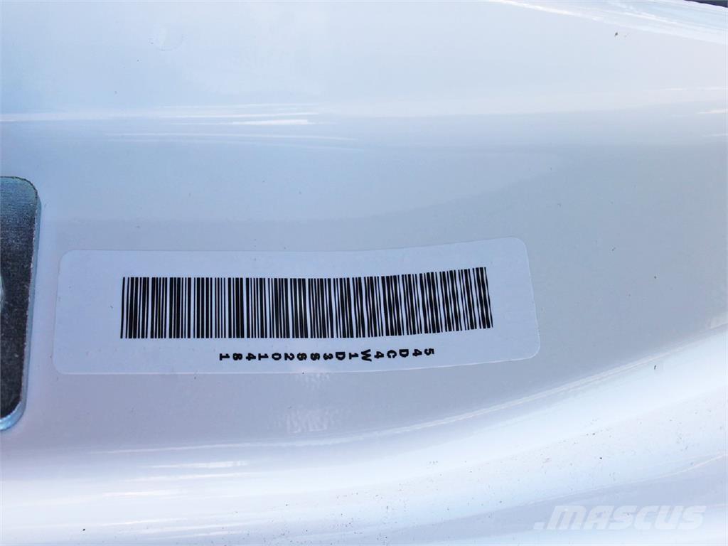 Isuzu NPR-HD Lastbiler med tip