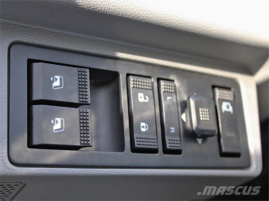 Mack MD6 Lastbil med kran