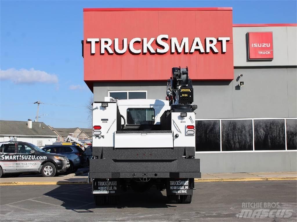 Peterbilt 537 Lastbil med kran