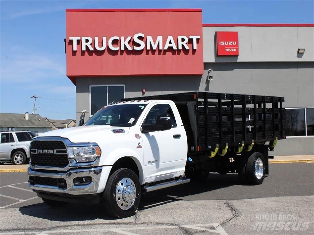 RAM 5500 Lastbil med lad/Flatbed