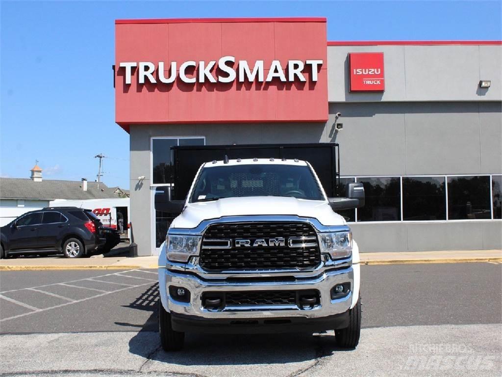 RAM 5500 Lastbil med lad/Flatbed