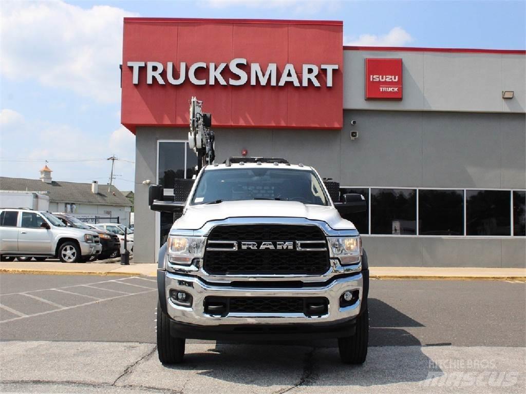 RAM 5500 Lastbil med kran