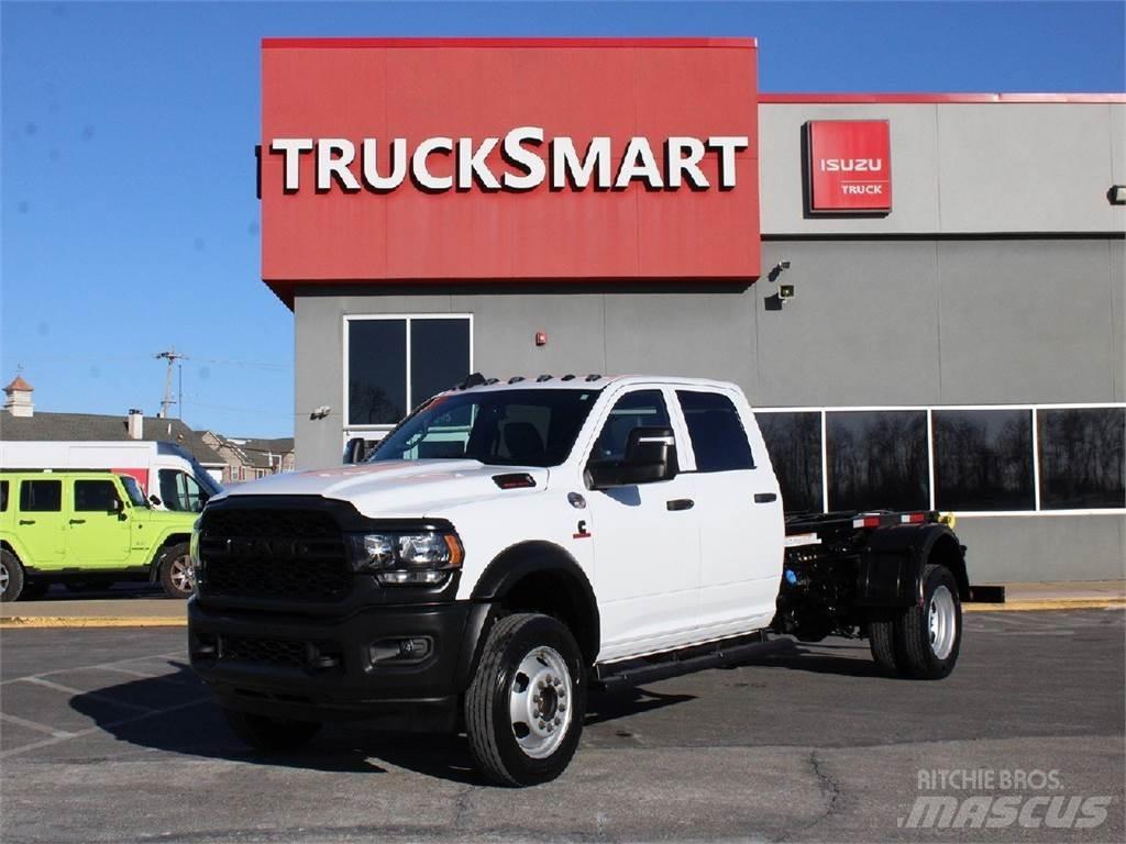RAM 5500 Lastbiler med tip