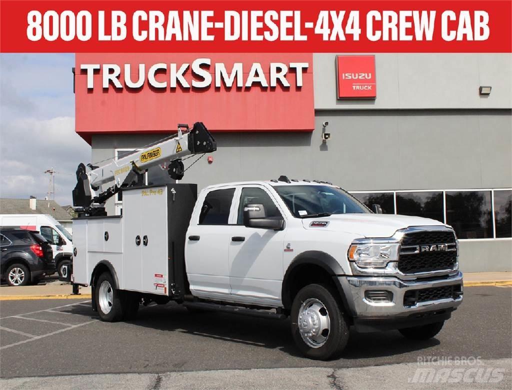 RAM 5500 Lastbil med kran