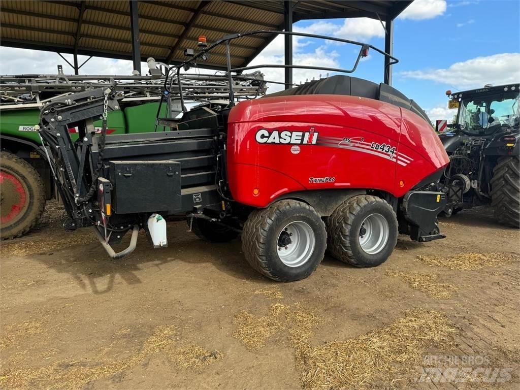 Case IH LB 434 Pressere til firkantede baller