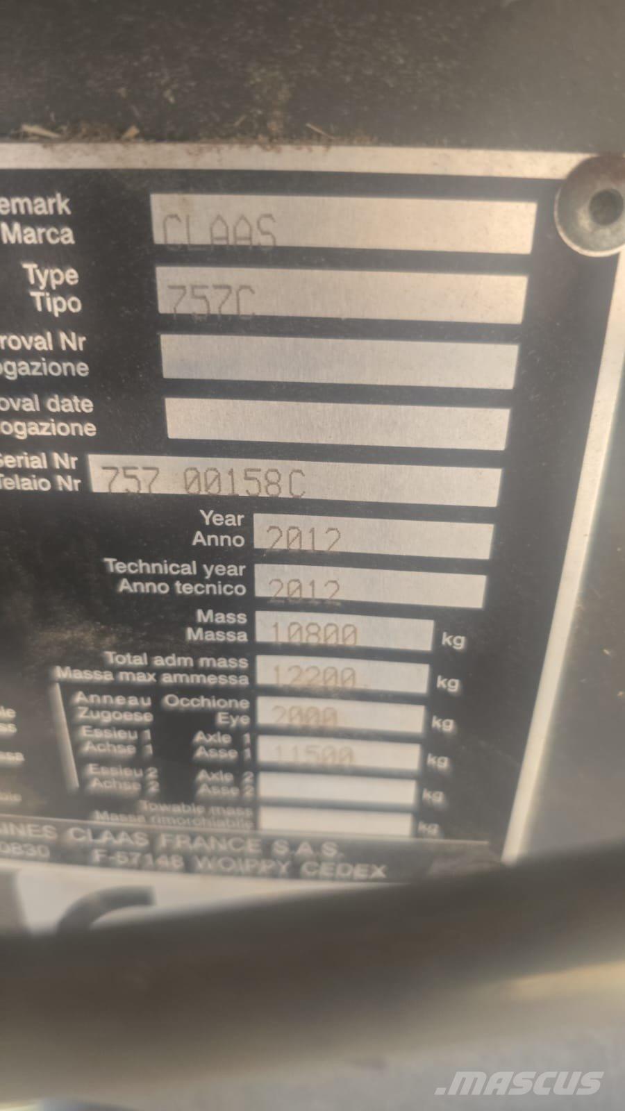 CLAAS 3300 Pressere til firkantede baller