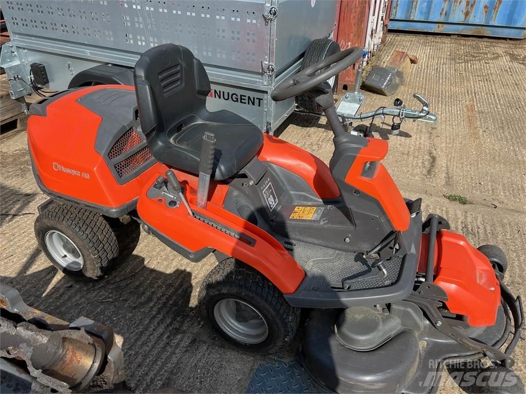 Husqvarna R216 Græsslåmaskiner