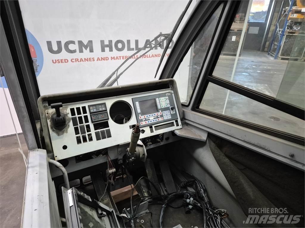  C.T.2 upper cabin Kabiner og interiør