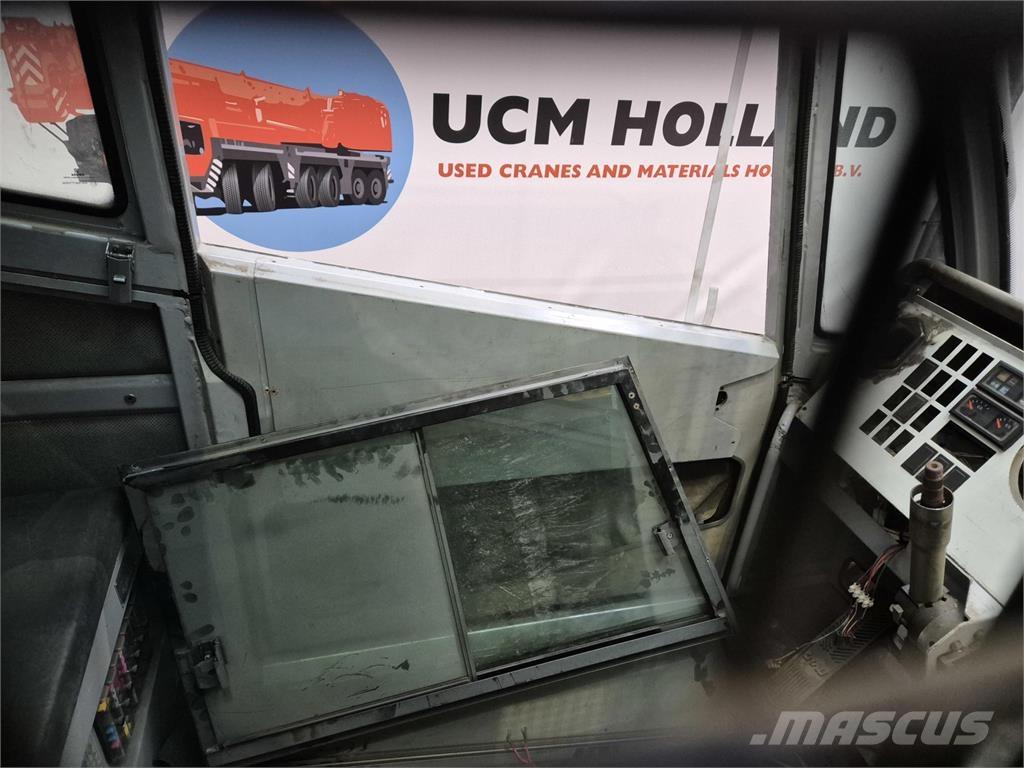  C.T.2 upper cabin Kabiner og interiør