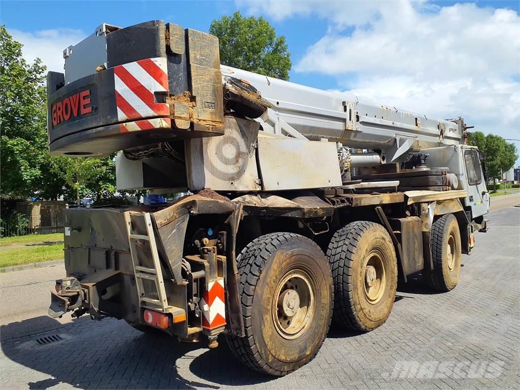 Grove GMK 3055 Kraner til alt terræn