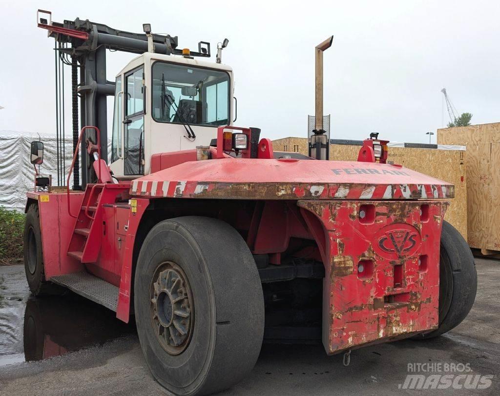 CVS Ferrari F32 Diesel gaffeltrucks