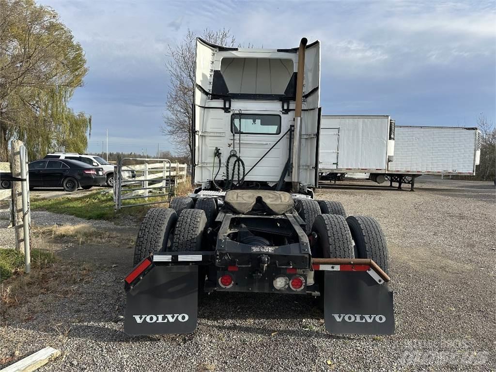 Volvo VNL300 Trækkere