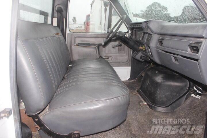 Ford F-600 Entreprenør - Andet
