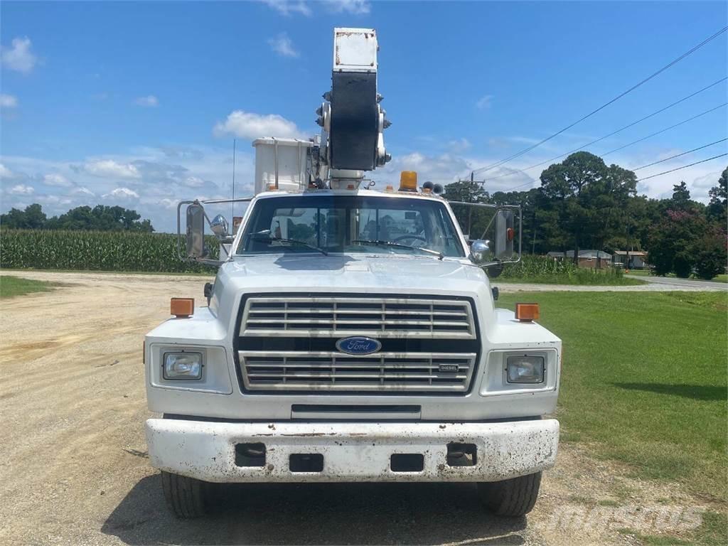 Ford F-800 Entreprenør - Andet