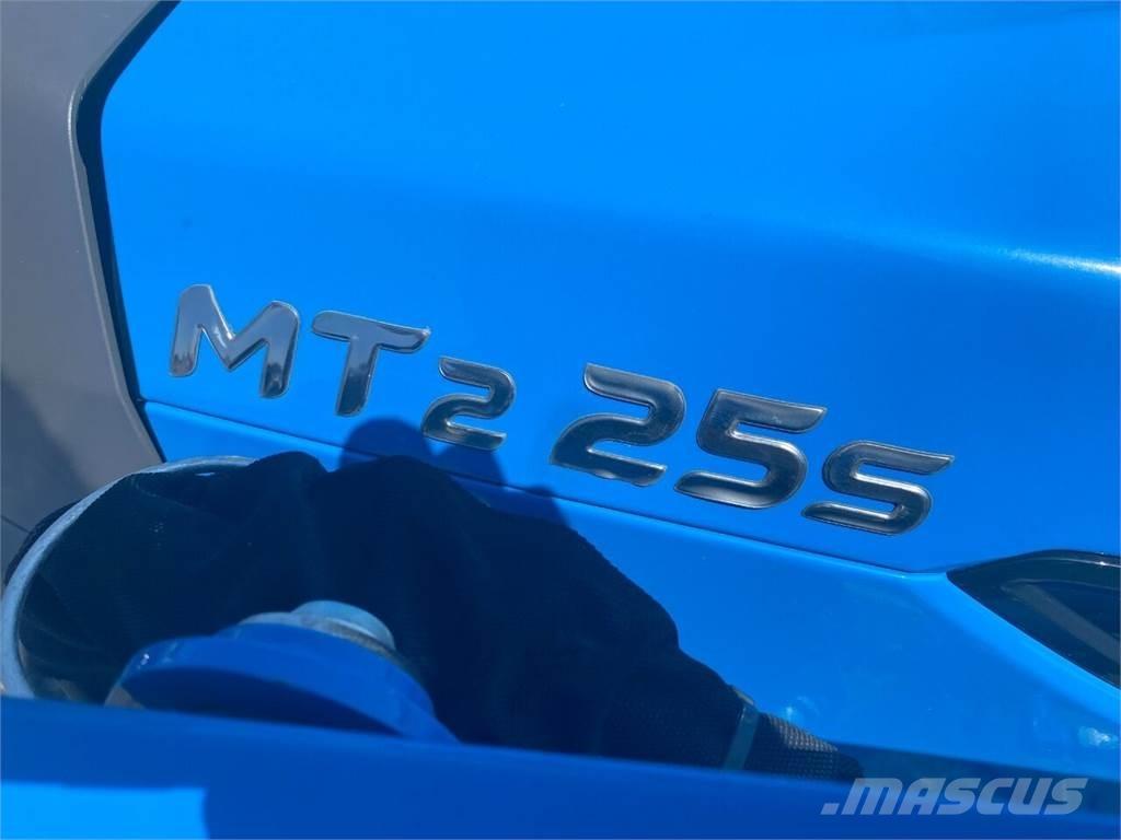 LS MT225S Entreprenør - Andet