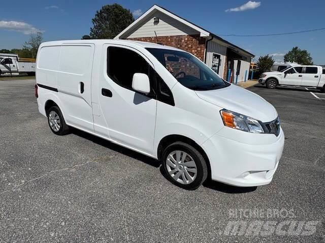 Nissan NV200 Entreprenør - Andet