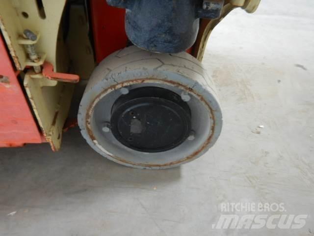 JLG 1230ES Søjlelifte
