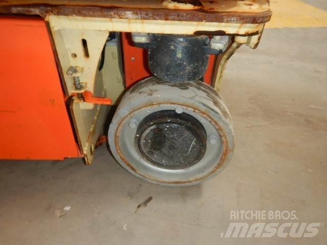 JLG 1230ES Søjlelifte