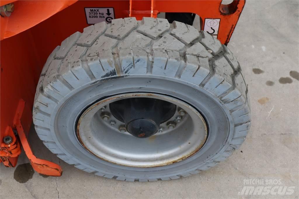 JLG E300AJP Bomlifte med knækarm