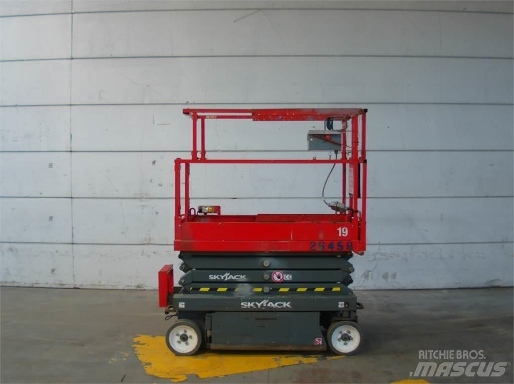 SkyJack SJ3219 Saxlifte