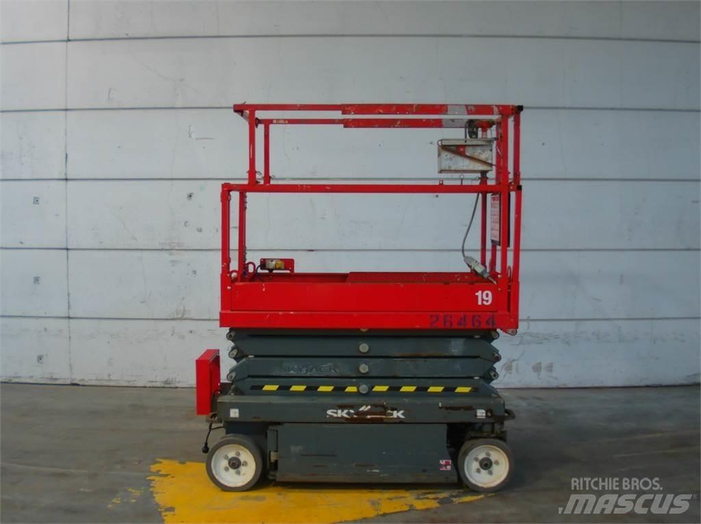 SkyJack SJ3219 Saxlifte