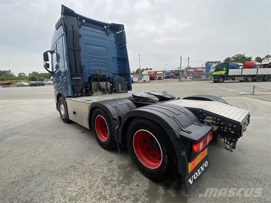 Volvo FH 6x4 Trækkere