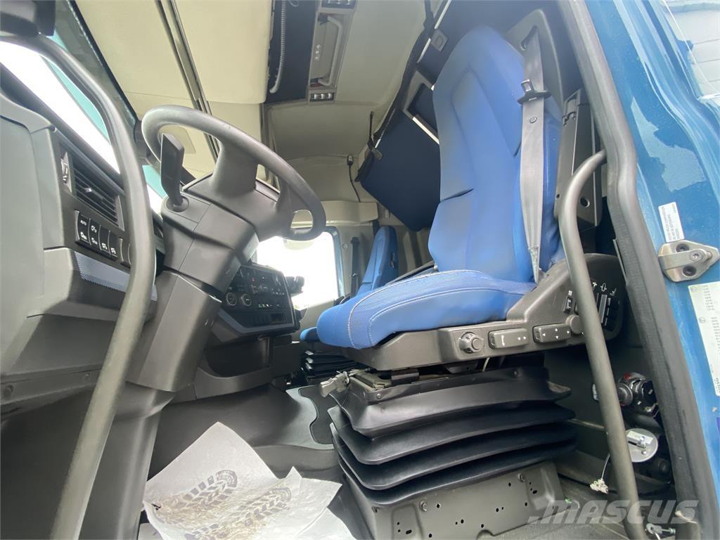 Volvo FH 6x4 Trækkere