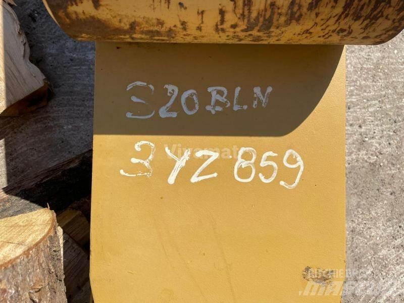 CAT 320 Booms og dippers