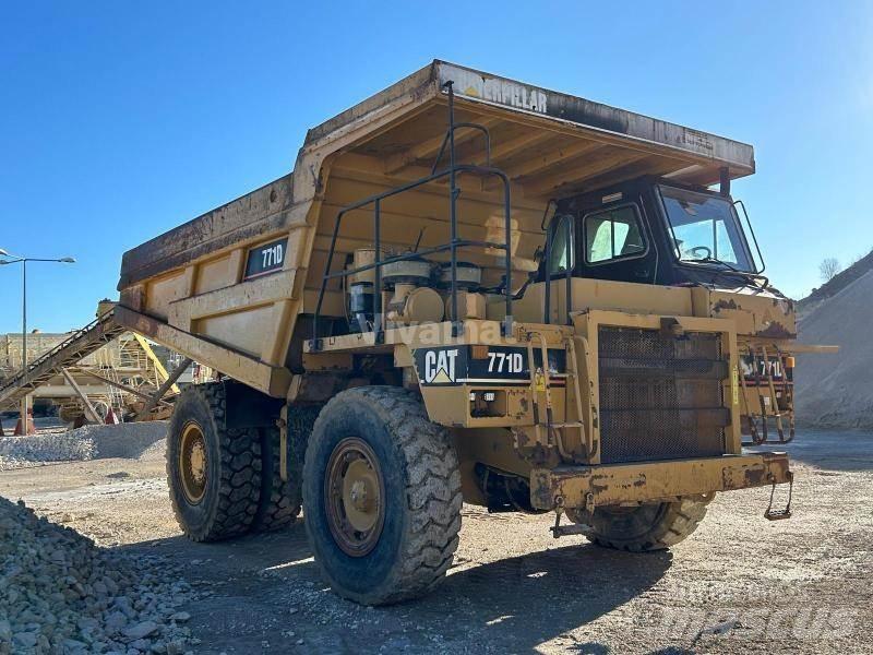 CAT 771D Knækstyrede dumpere