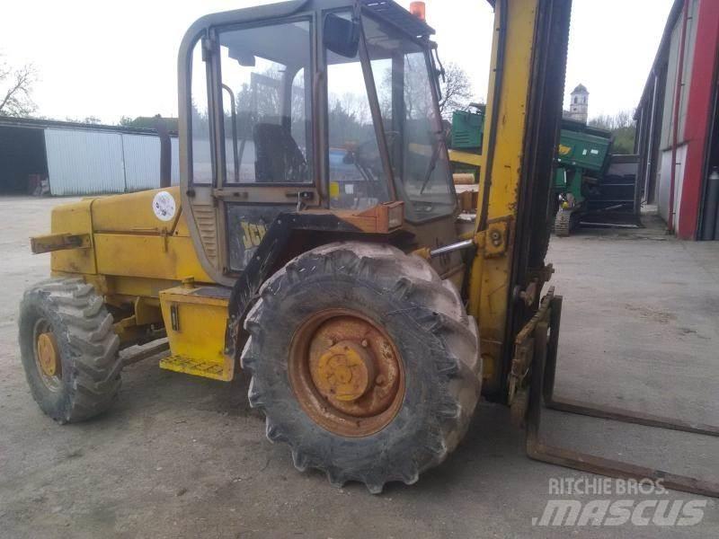 JCB 930 Terrængående gaffeltruck