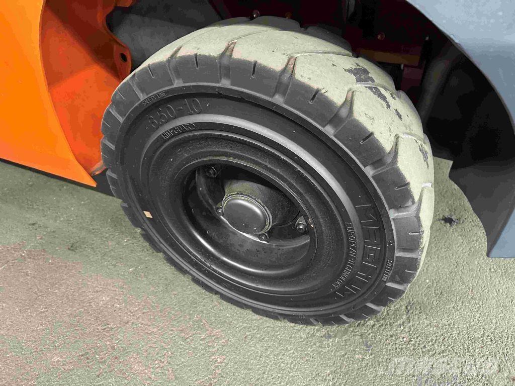 Toyota 02-8FGF30 LPG gaffeltrucks