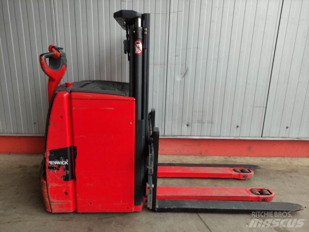 Linde L16-1173 Gaffelstabler med gående fører