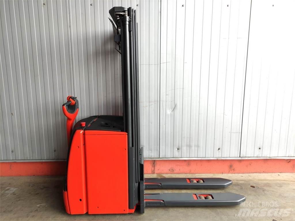 Linde L16-1173 Gaffelstabler med gående fører