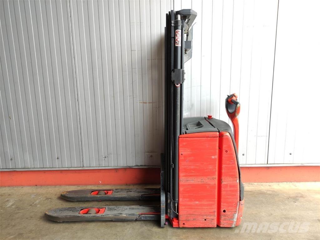 Linde L16-1173 Gaffelstabler med gående fører