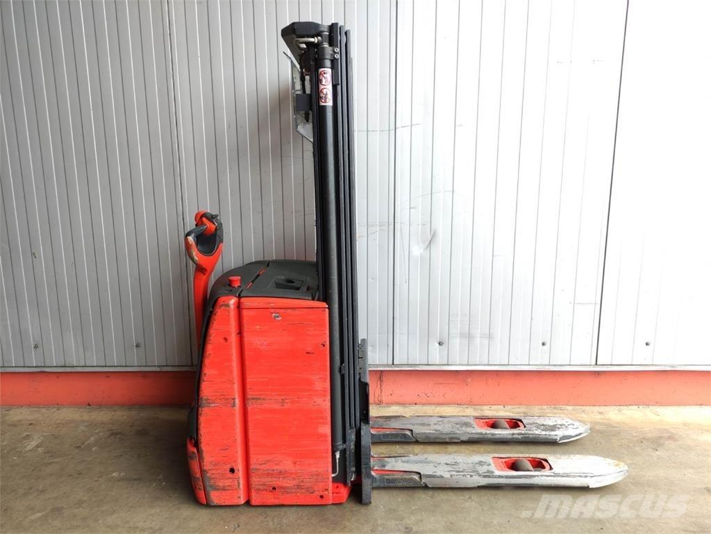 Linde L16-1173 Gaffelstabler med gående fører