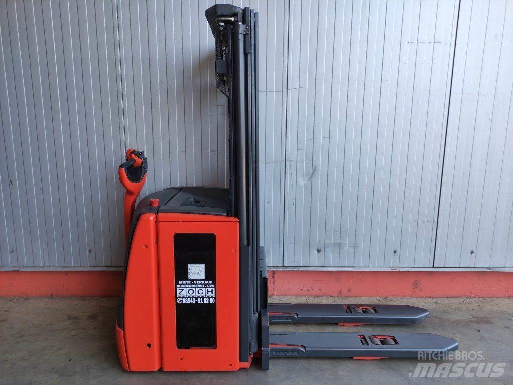Linde L16i-1173 Gaffelstabler med gående fører
